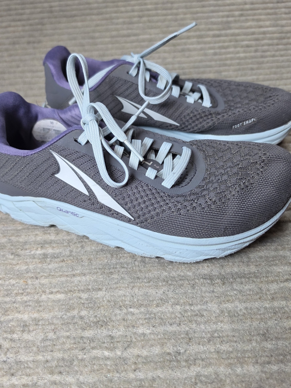 Altra Women's Torin 4.5 Plush Road Running Shoes Gray Size 7.5